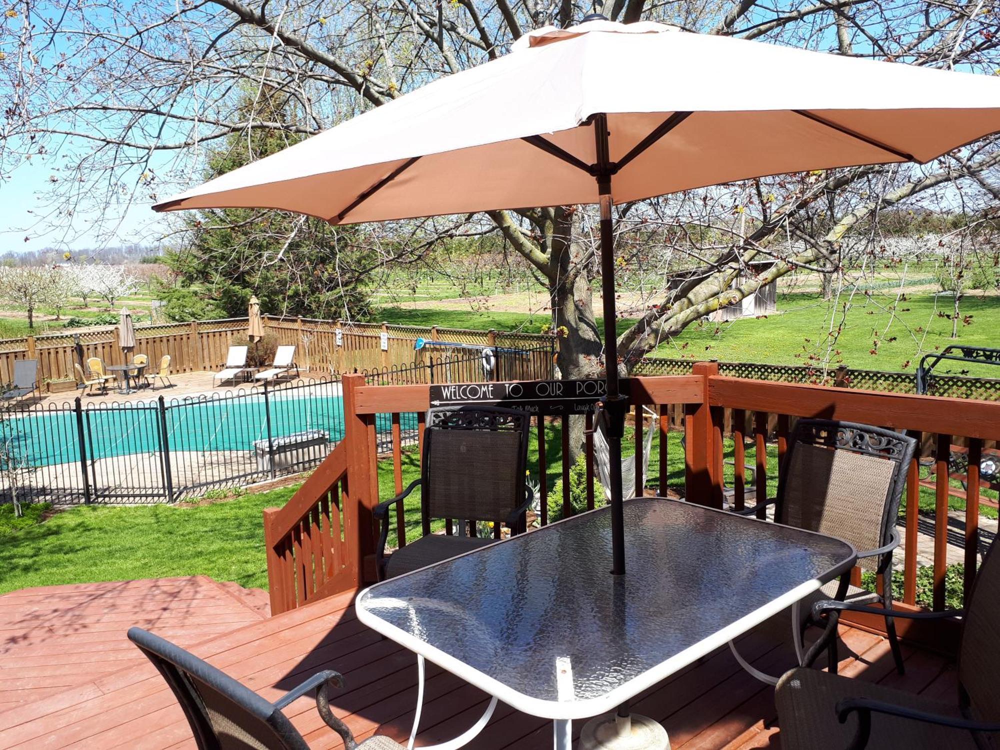 A Li'L Bit Of Eden Bed & Breakfast Niagara-on-the-Lake ภายนอก รูปภาพ