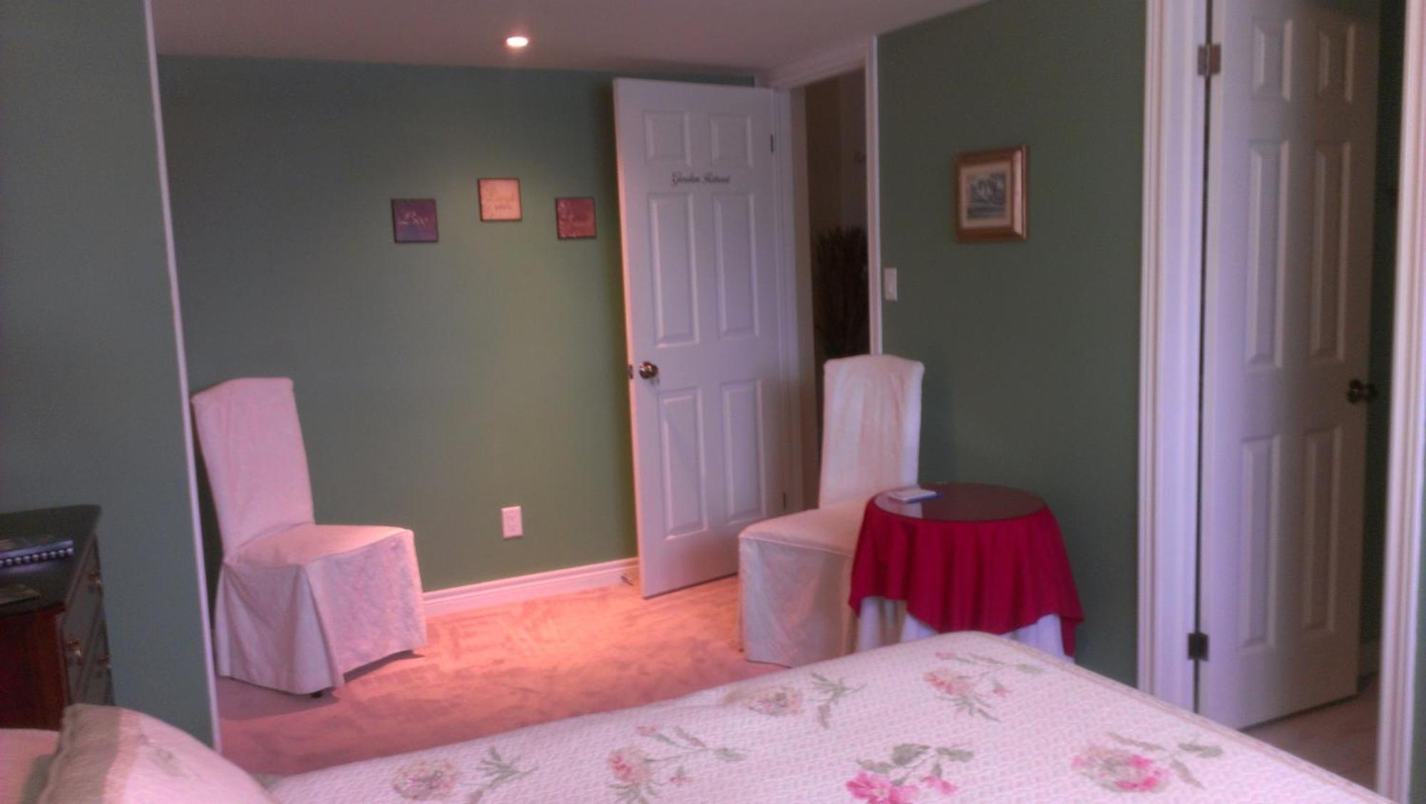 A Li'L Bit Of Eden Bed & Breakfast Niagara-on-the-Lake ห้อง รูปภาพ